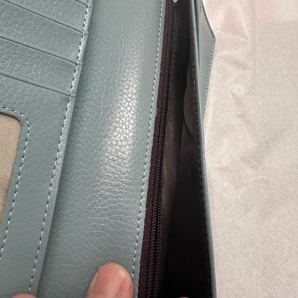 Lavemi Teal Textured Wallet - Picture 4 of 5